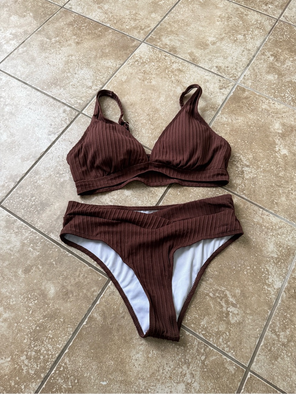 Cupshe Brown Ribbed V-Neck Bikini Set